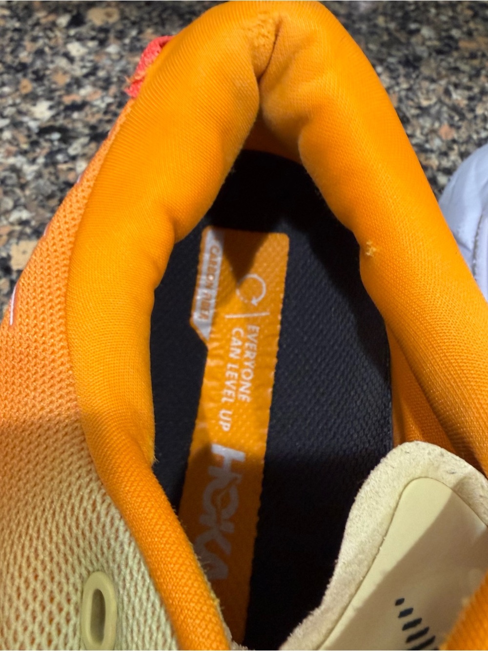 Hoka Bondi Lightweight Running Shoes - Yellow & Orange Mens 13 - Picture 4 of 11
